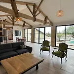 Ancienne Tuilerie Entierement Renovee Avec Piscine Et Vue Sur La Dordogne