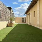 Feriehus Ancienne Tuilerie Entierement Renovee Avec Piscine Et Vue Sur La Dordogne *
