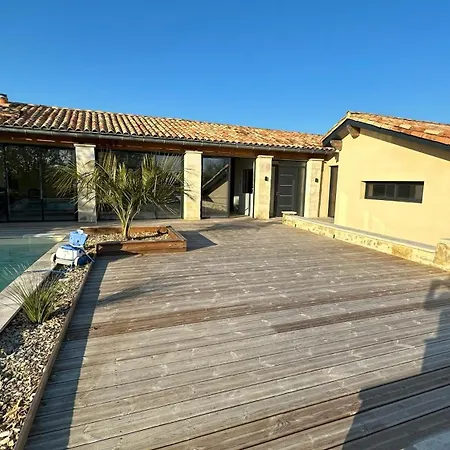 Ancienne Tuilerie Entierement Renovee Avec Piscine Et Vue Sur La Dordogne Feriehus Fronsac (Gironde)