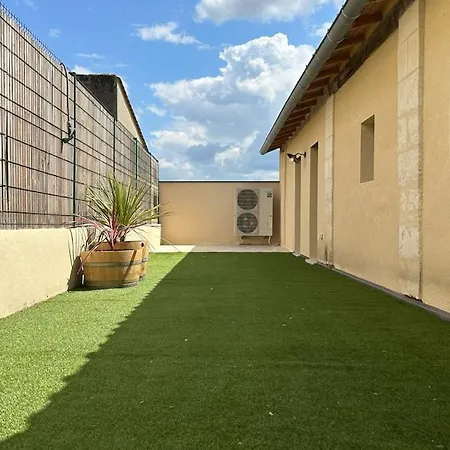 펜션 Ancienne Tuilerie Entierement Renovee Avec Piscine Et Vue Sur La Dordogne *